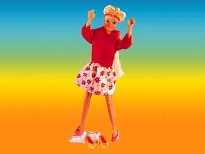 3105 Emma in Flower Dress - スカラ (1998年}
