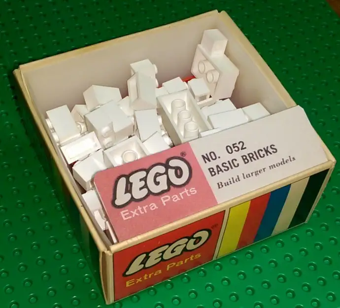 52 Assorted Basic Bricks - White - 補足品 (1966年)