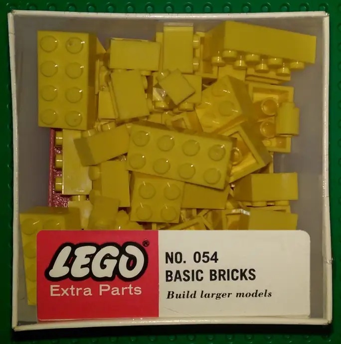 54 Assorted Basic Bricks - Yellow - 補足品 (1966年)