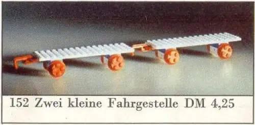 152 Two Train Wagons - 4.5V (1966年)
