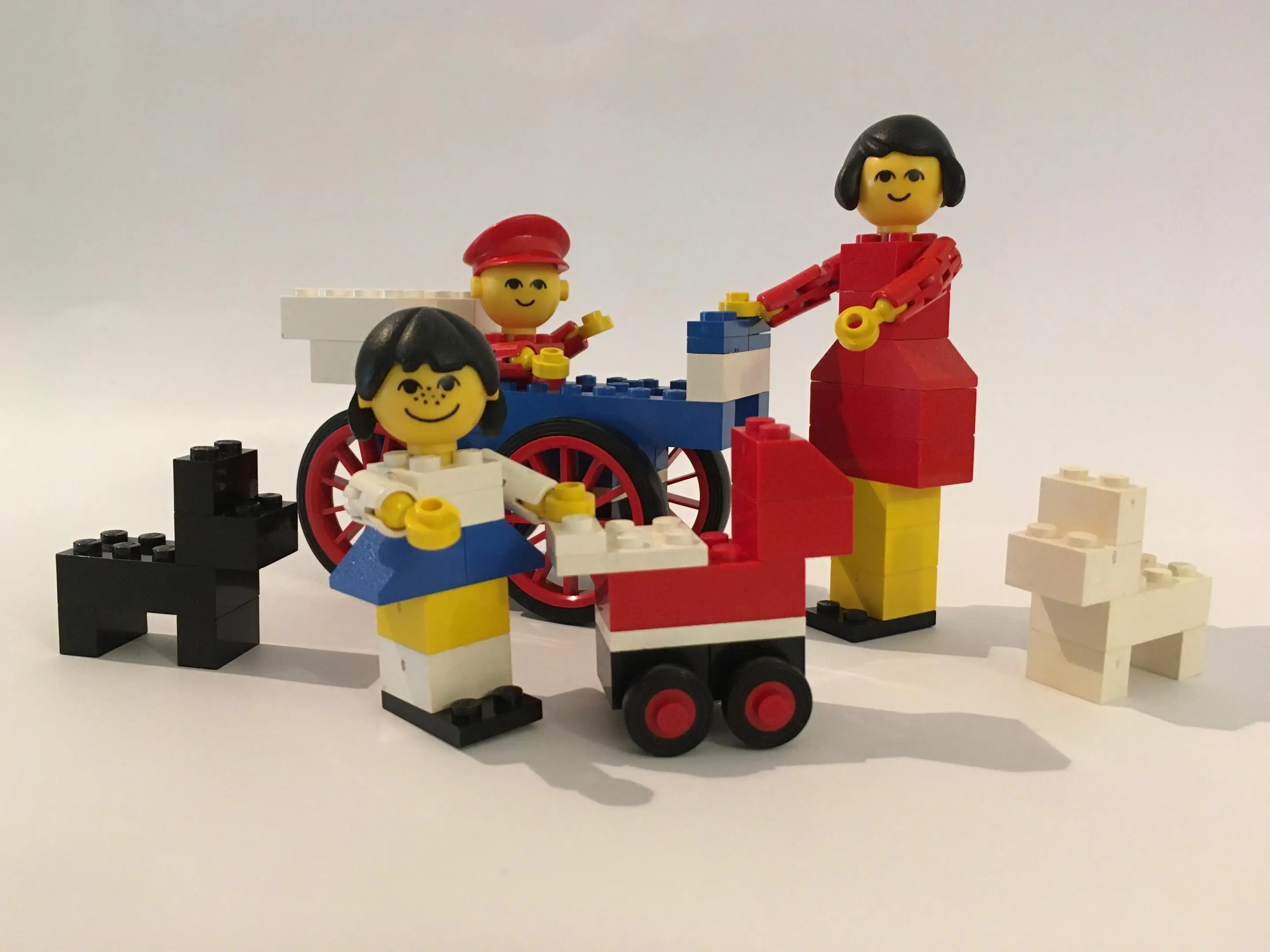 レゴ 254-1 Family Building Set with People
