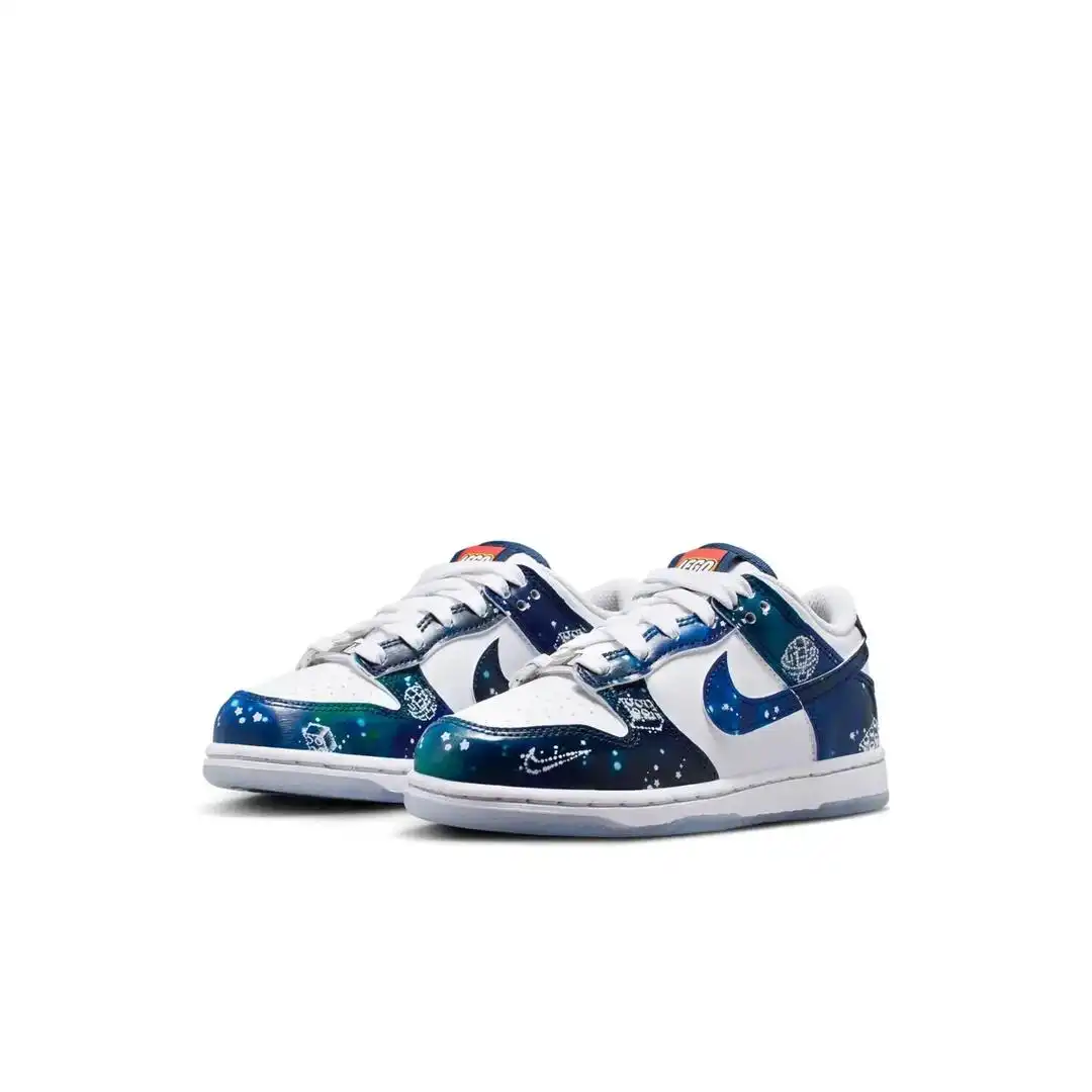 レゴ 5010046-1 Nike Dunk Low x LEGO Collection – Little Kids Shoes グッズ