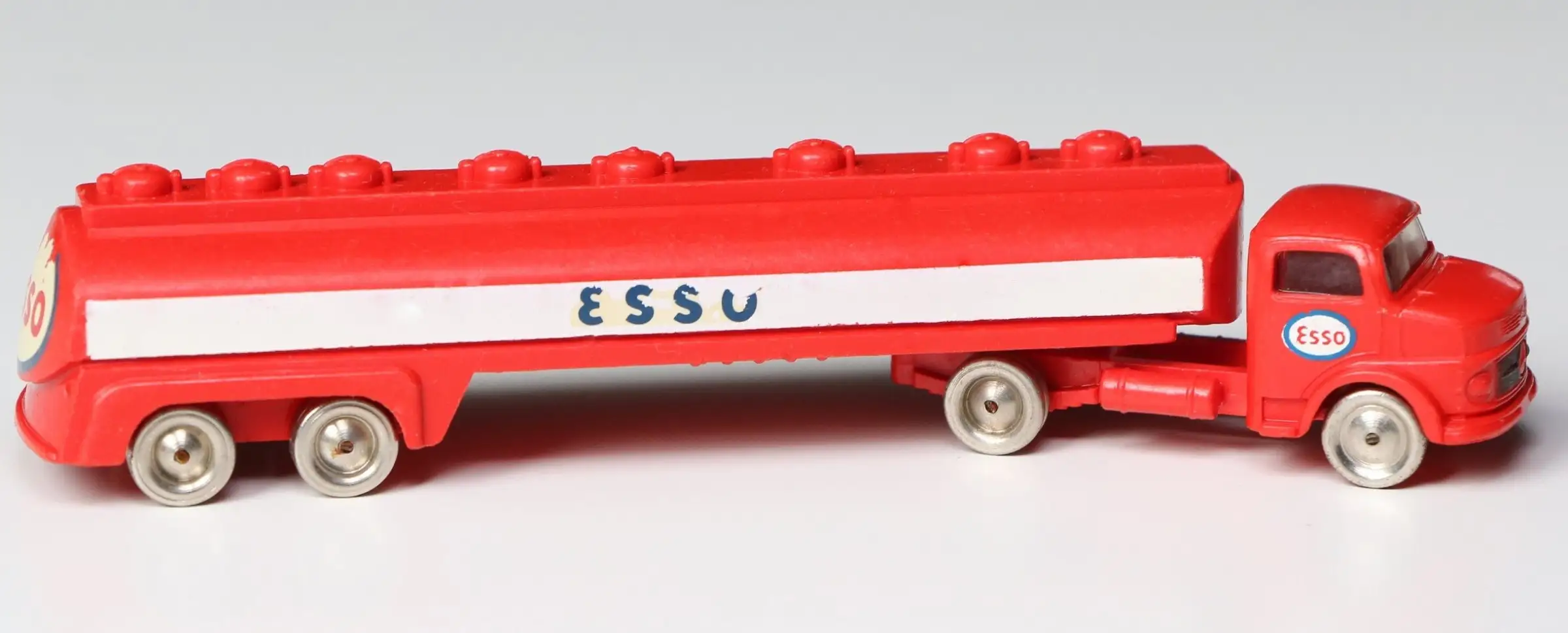 レゴ 650-2 1:87 Mercedes Esso Tanker HO 1:87 Vehicles