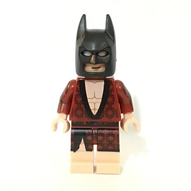 Batman, Dark Red Robe (CMF)