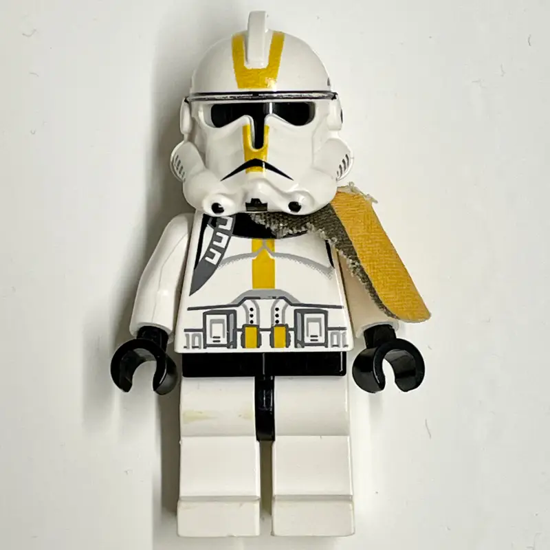 Clone Trooper, 327th Star Corps, Yellow Markings, Pauldron