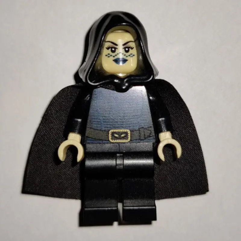 Barriss Offee, Black Hood and Cape