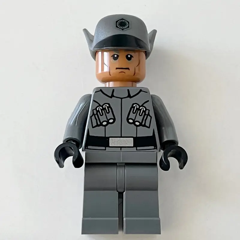 First Order Officer / Lieutenant / Captain, Medium Nougat Skin
