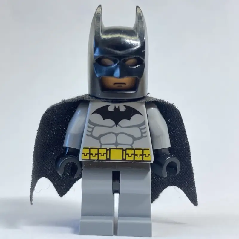 Batman, Light Bluish Gray Suit, Black Cape and Cowl, Light Nougat Head