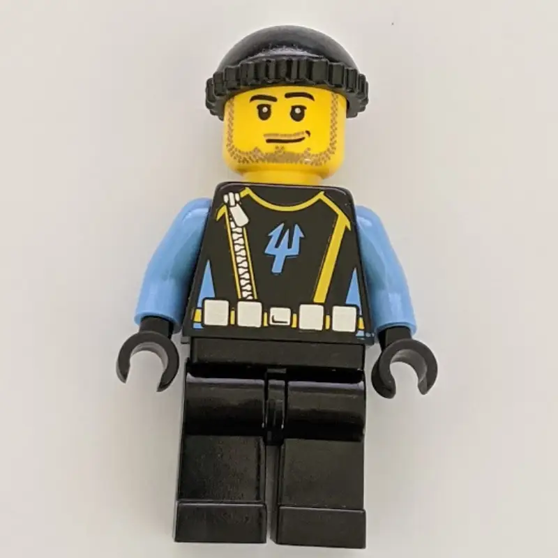 Aquaraider Diver 5 with Black Hat