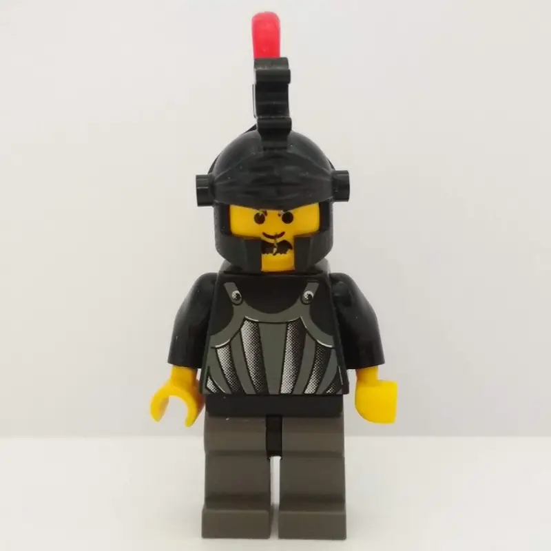 Knight (Fright Knights) - Black Helmet, Red Plume