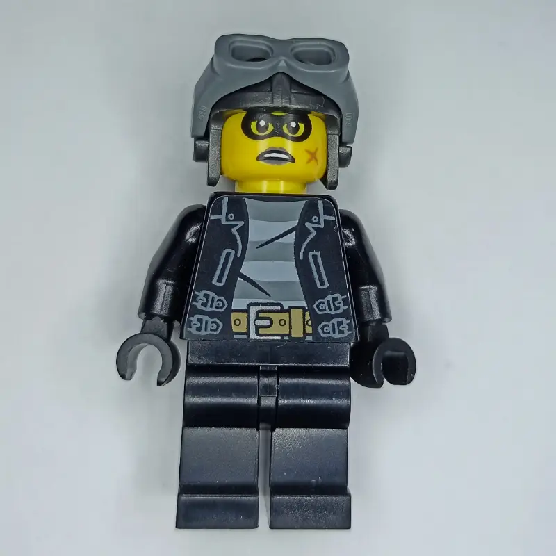 Clara the Criminal with Goggles