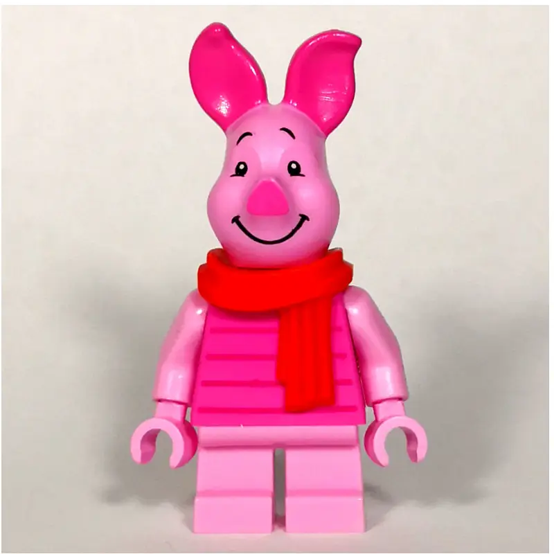 Piglet, Scarf