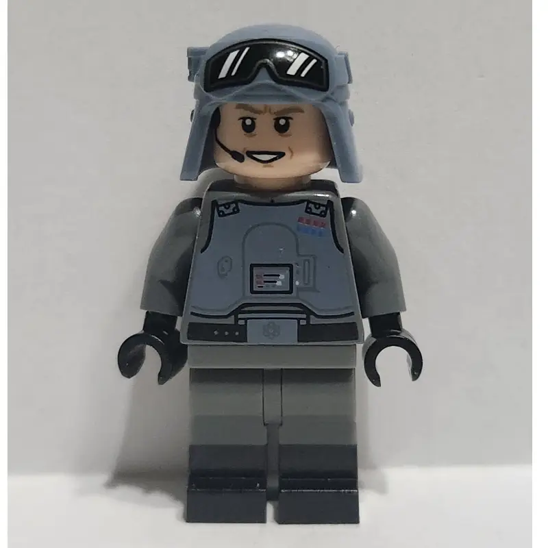 General Maximillian Veers, Sand Blue Helmet with Visor, Black Boots