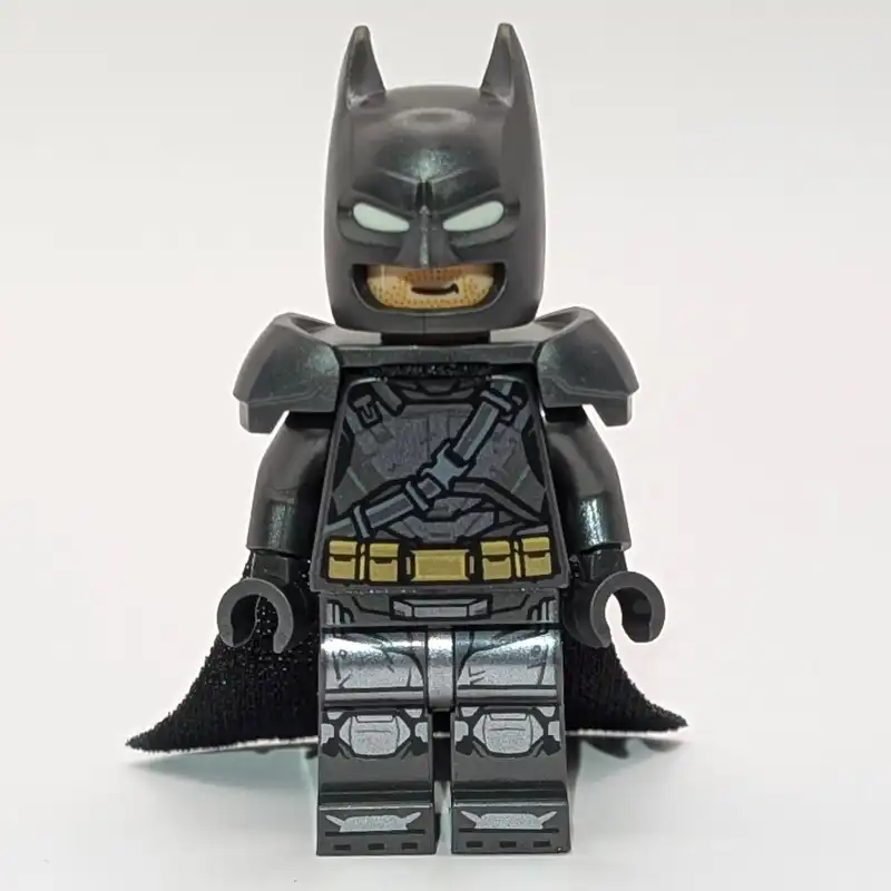Batman, Pearl Titanium Suit, Black Cape (Synderverse)